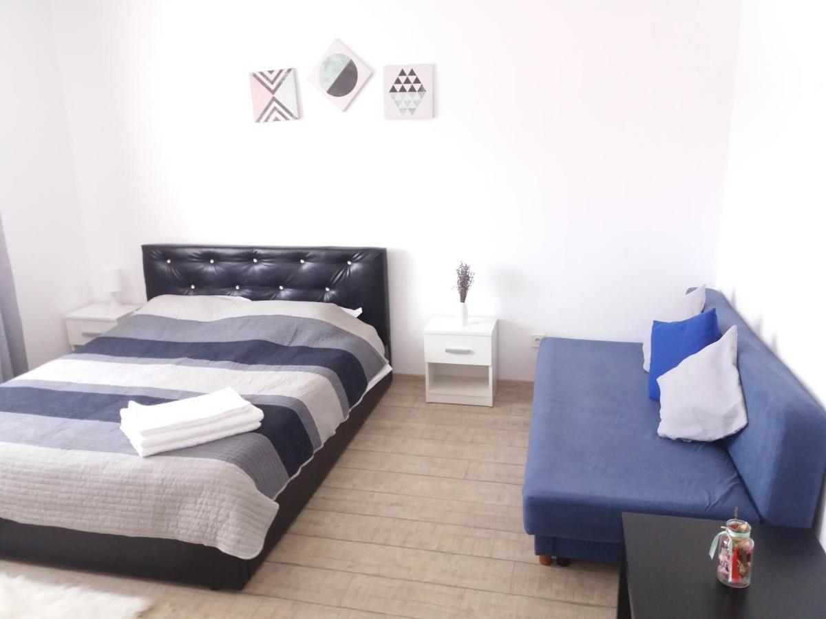 Cazare apartament Rasnov Apartamento Exterior foto